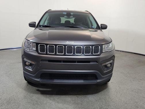 Granite Crystal Metallic Clearcoat 2021 Jeep Compass Latitude