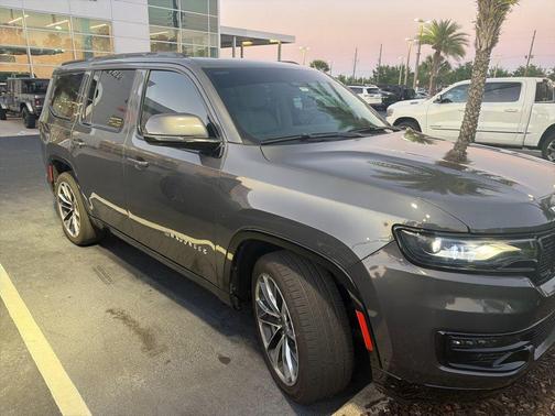 Baltic Gray Metallic Clearcoat 2022 Jeep Wagoneer Series III 4x4