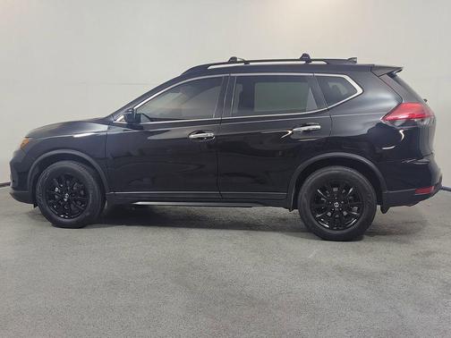Magnetic Black 2017 Nissan Rogue SV