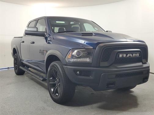2024 RAM 1500 Classic Warlock Crew Cab 4x4 5'7' Box