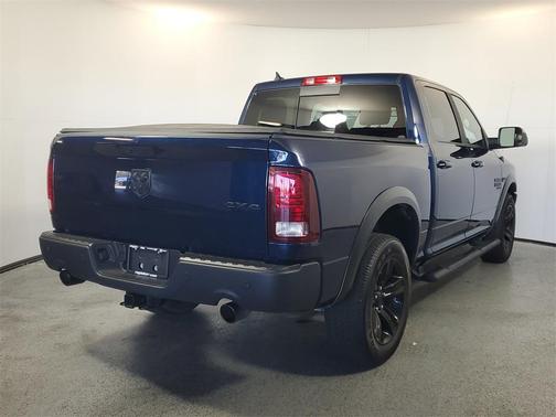 2024 RAM 1500 Classic Warlock Crew Cab 4x4 5'7' Box