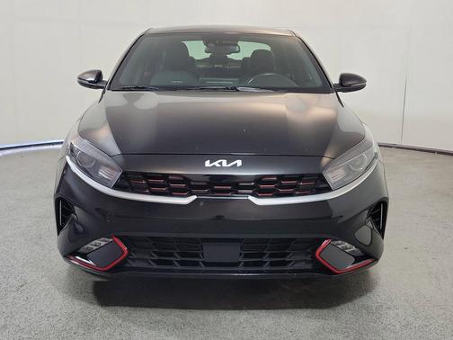 Aurora Black 2024 Kia Forte GT-Line