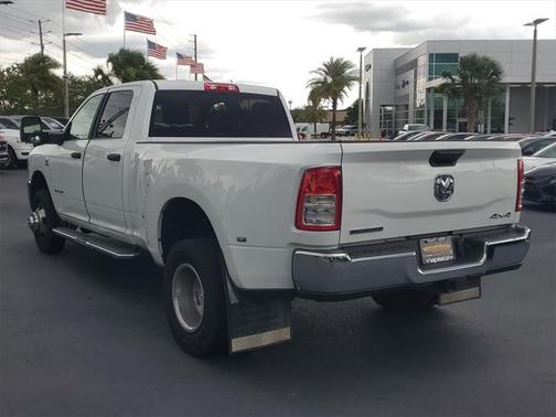 2024 RAM 3500 Big Horn Crew Cab 4x4 8' Box