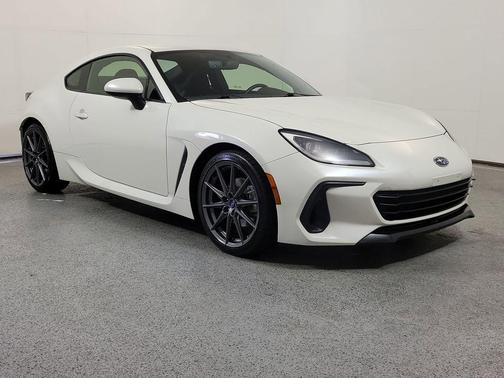 Crystal White Pearl 2022 Subaru BRZ Limited