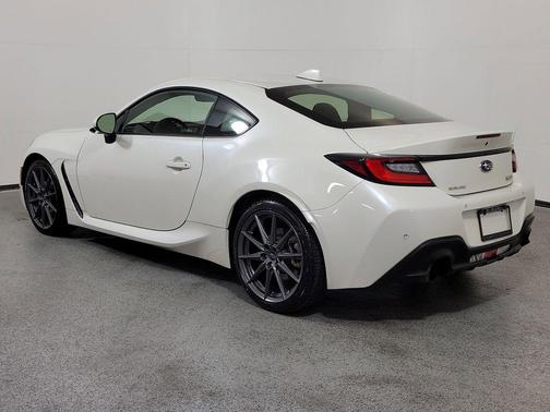 Crystal White Pearl 2022 Subaru BRZ Limited
