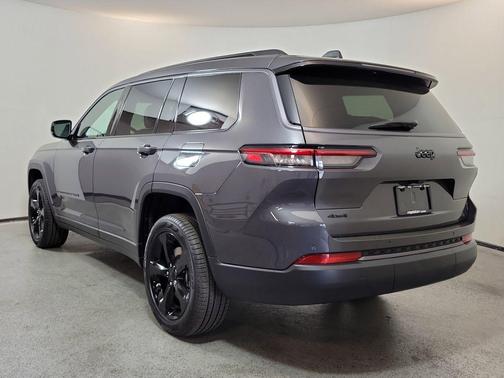 Baltic Gray Metallic Clearcoat 2026 Jeep Grand Cherokee L Limited