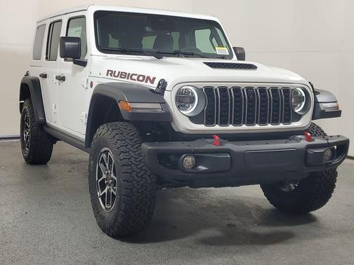 Bright White Clearcoat 2026 Jeep Wrangler Rubicon