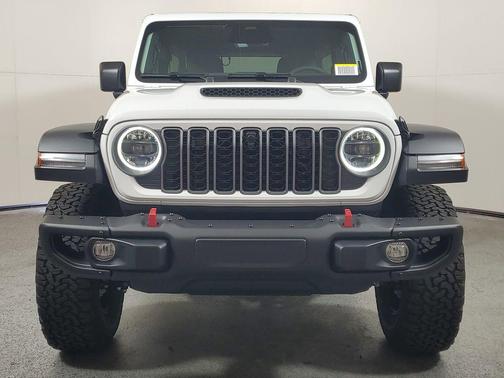 Bright White Clearcoat 2026 Jeep Wrangler Rubicon