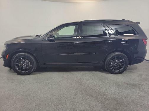 DB Black Clearcoat 2026 Dodge Durango GT Plus