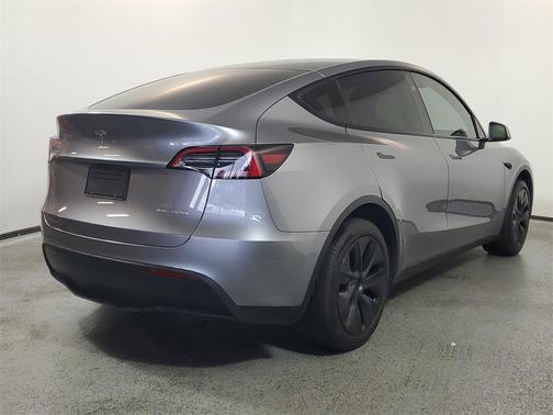 2025 Tesla Model Y Long Range Dual Motor All-Wheel Drive
