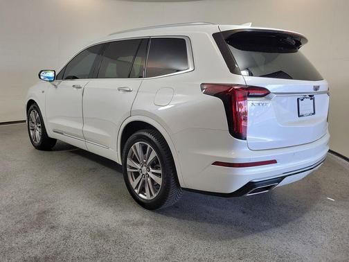 Crystal White Tricoat 2023 Cadillac XT6 Premium Luxury FWD