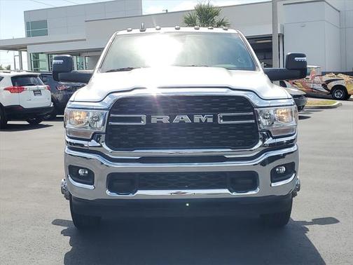 2024 RAM 3500 Big Horn Crew Cab 4x4 8' Box