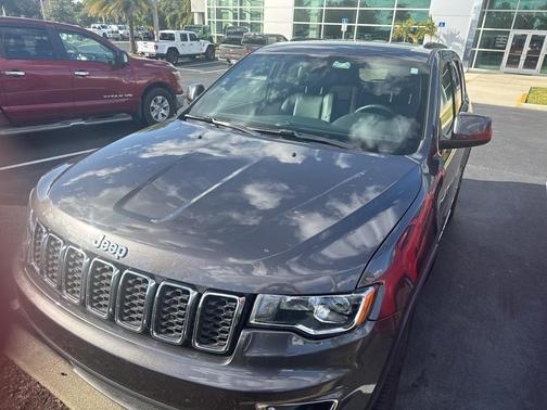 2018 Jeep Grand Cherokee Laredo E