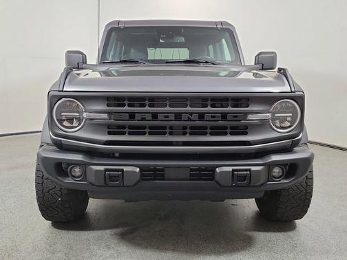 Carbonized Gray Metallic 2023 Ford Bronco Black Diamond