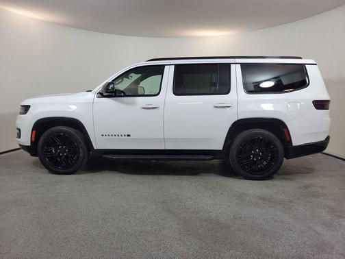 Bright White Clearcoat 2024 Jeep Wagoneer Series II Carbide 4x2