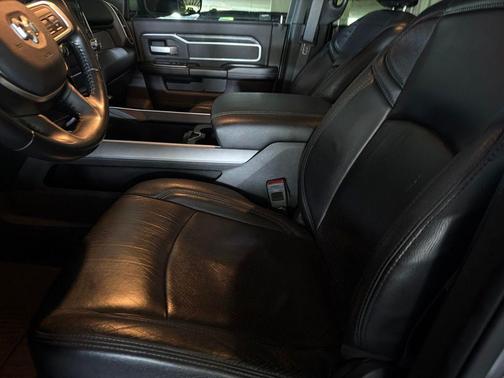 Billet Silver Metallic Clearcoat 2022 RAM 2500 Big Horn Crew Cab 4x4 6'4' Box