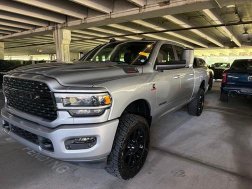 Billet Silver Metallic Clearcoat 2022 RAM 2500 Big Horn Crew Cab 4x4 6'4' Box