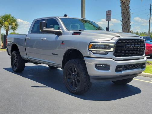 Billet Silver Metallic Clearcoat 2022 RAM 2500 Big Horn Crew Cab 4x4 6'4' Box