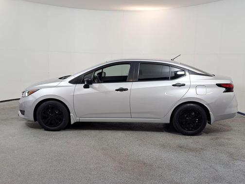 2023 Nissan Versa 1.6 S