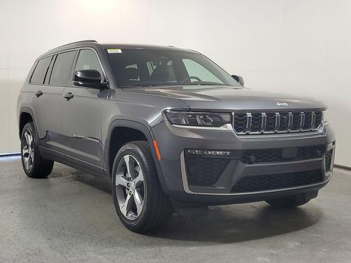 baltic gray metallic clearcoat 2026 Jeep Grand Cherokee L Limited