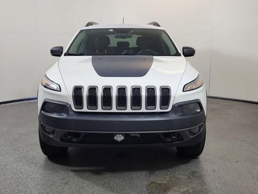 Bright White Clearcoat 2017 Jeep Cherokee Trailhawk