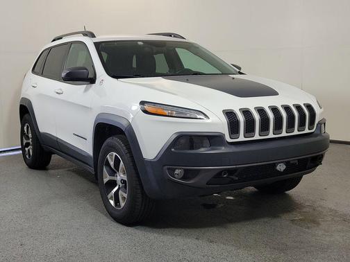 Bright White Clearcoat 2017 Jeep Cherokee Trailhawk