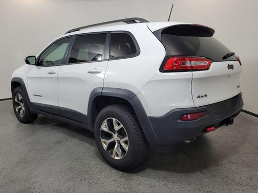 Bright White Clearcoat 2017 Jeep Cherokee Trailhawk