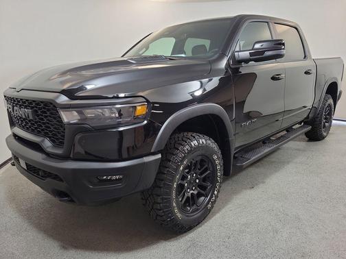 Diamond Black Crystal Pearlcoat 2026 RAM 1500 Rebel