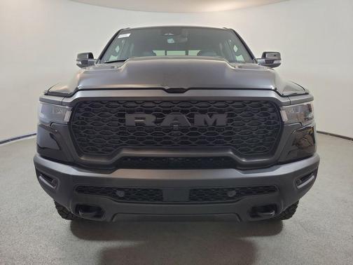 Diamond Black Crystal Pearlcoat 2026 RAM 1500 Rebel
