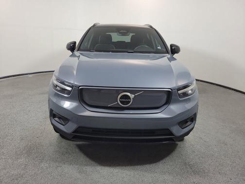 2022 Volvo XC40 Recharge Pure Electric P8 Twin Ultimate