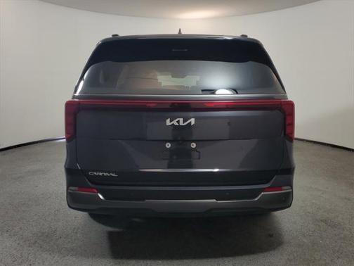 2025 Kia Carnival SX