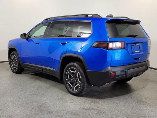 Hydro Blue Pearlcoat 2026 Jeep Cherokee Limited