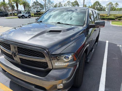 Granite Crystal Metallic Clearcoat 2017 RAM 1500 Night Crew Cab 4x4 5'7' Box