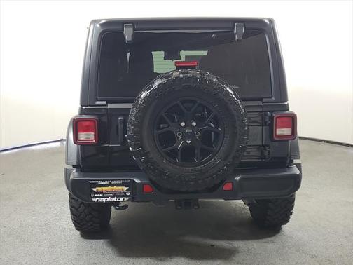 2024 Jeep Wrangler Willys