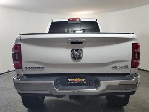2021 RAM 2500 Laramie Crew Cab 4x4 6'4' Box