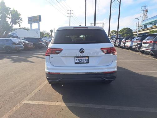 2022 Volkswagen Tiguan 2.0T SE