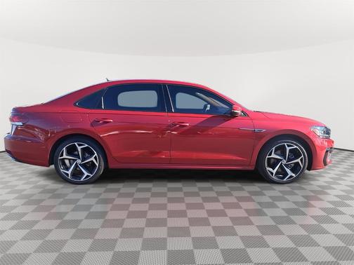 2021 Volkswagen Passat 2.0T R-Line