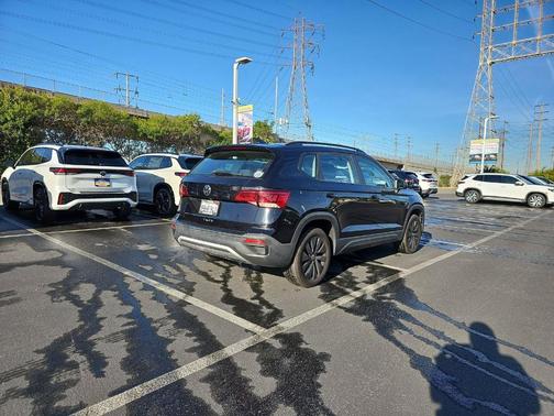 2022 Volkswagen Taos 1.5T S