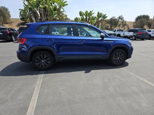 Blue Dusk 2023 Volkswagen Taos 1.5T S