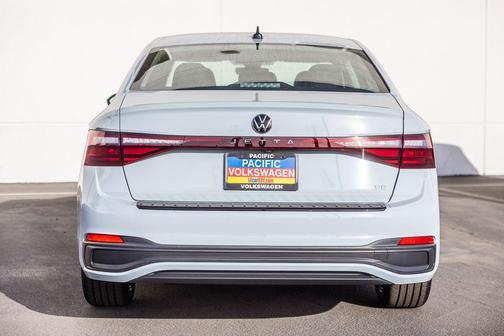 Gray 2026 Volkswagen Jetta 1.5T SE