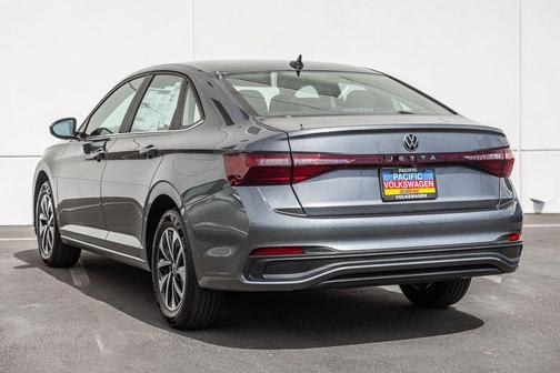 Platinum Gray 2026 Volkswagen Jetta 1.5T S
