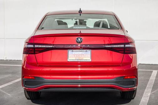 Kings Red Metallic 2026 Volkswagen Jetta 1.5T Sport