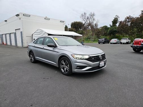 2021 Volkswagen Jetta 1.4T R-Line