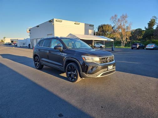 2023 Volkswagen Taos 1.5T SE