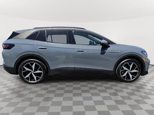 Pure Gray 2023 Volkswagen ID.4 S