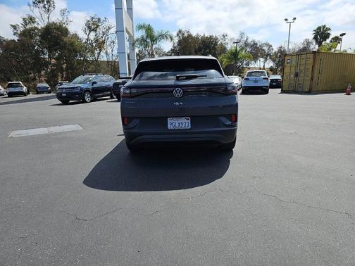 Pure Gray 2023 Volkswagen ID.4 S