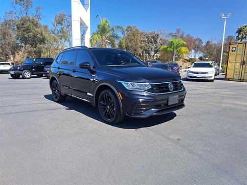 2022 Volkswagen Tiguan 2.0T SE R-Line Black