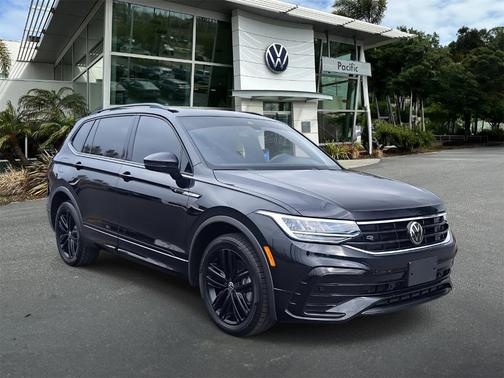 2022 Volkswagen Tiguan 2.0T SE R-Line Black