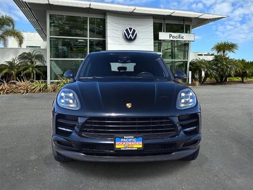 2021 Porsche Macan Base