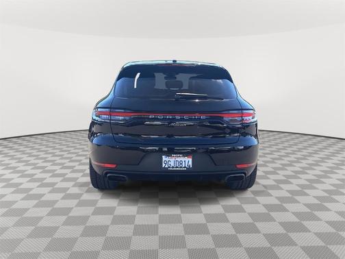 2021 Porsche Macan Base